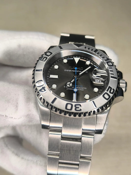 Yacht-Master Slate dial close up