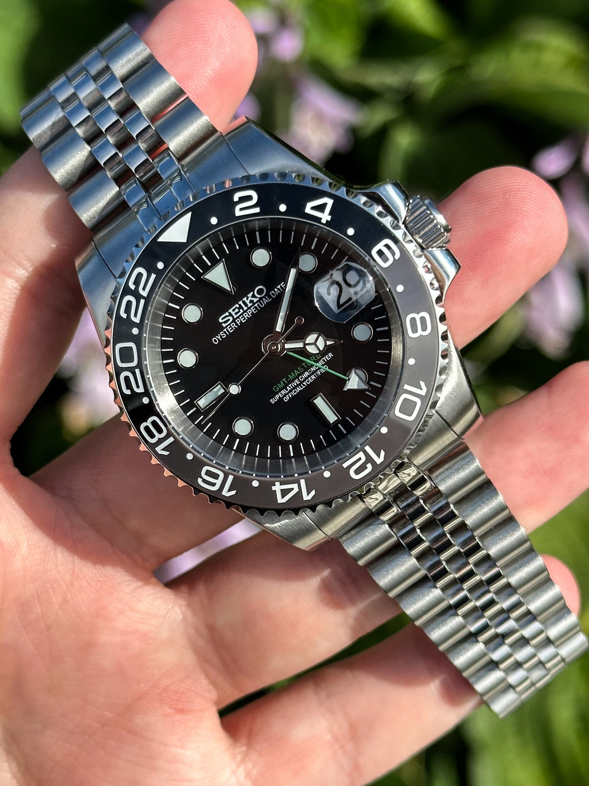 Bruce Wayne GMT