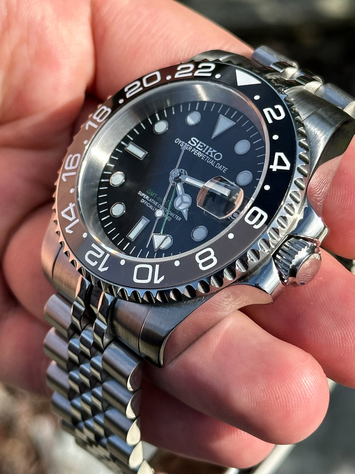 Bruce Wayne GMT
