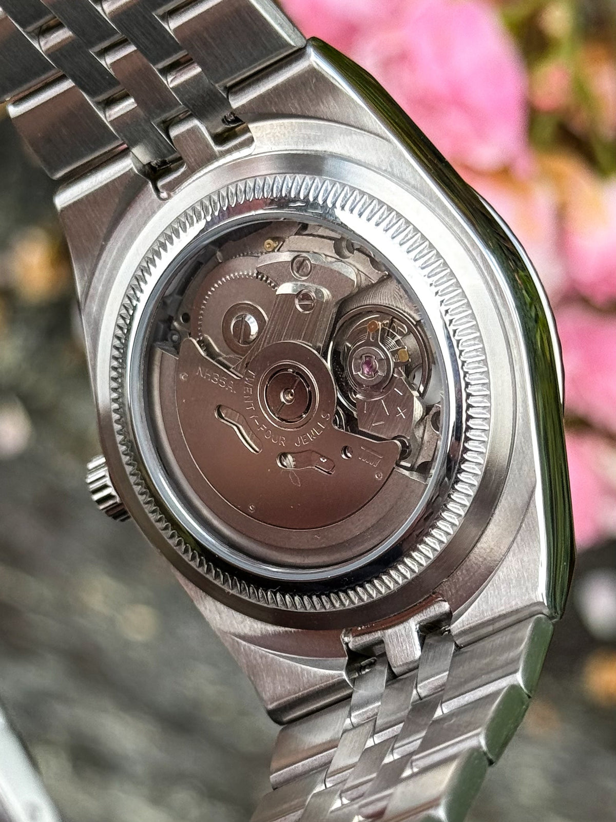 Silver Dial Land-Dweller