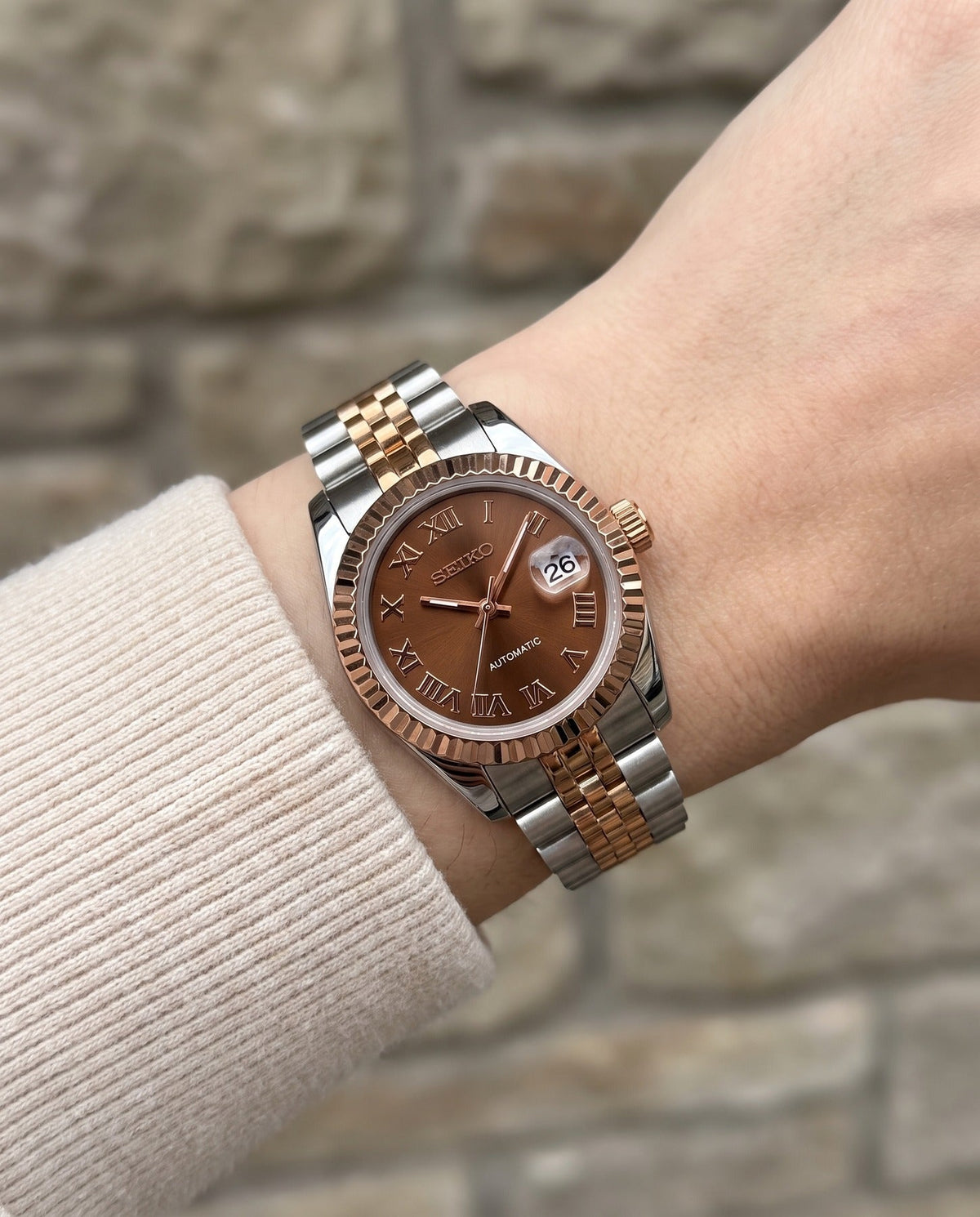 Rosegold Roman Datejust Ladies 31mm on the wrist