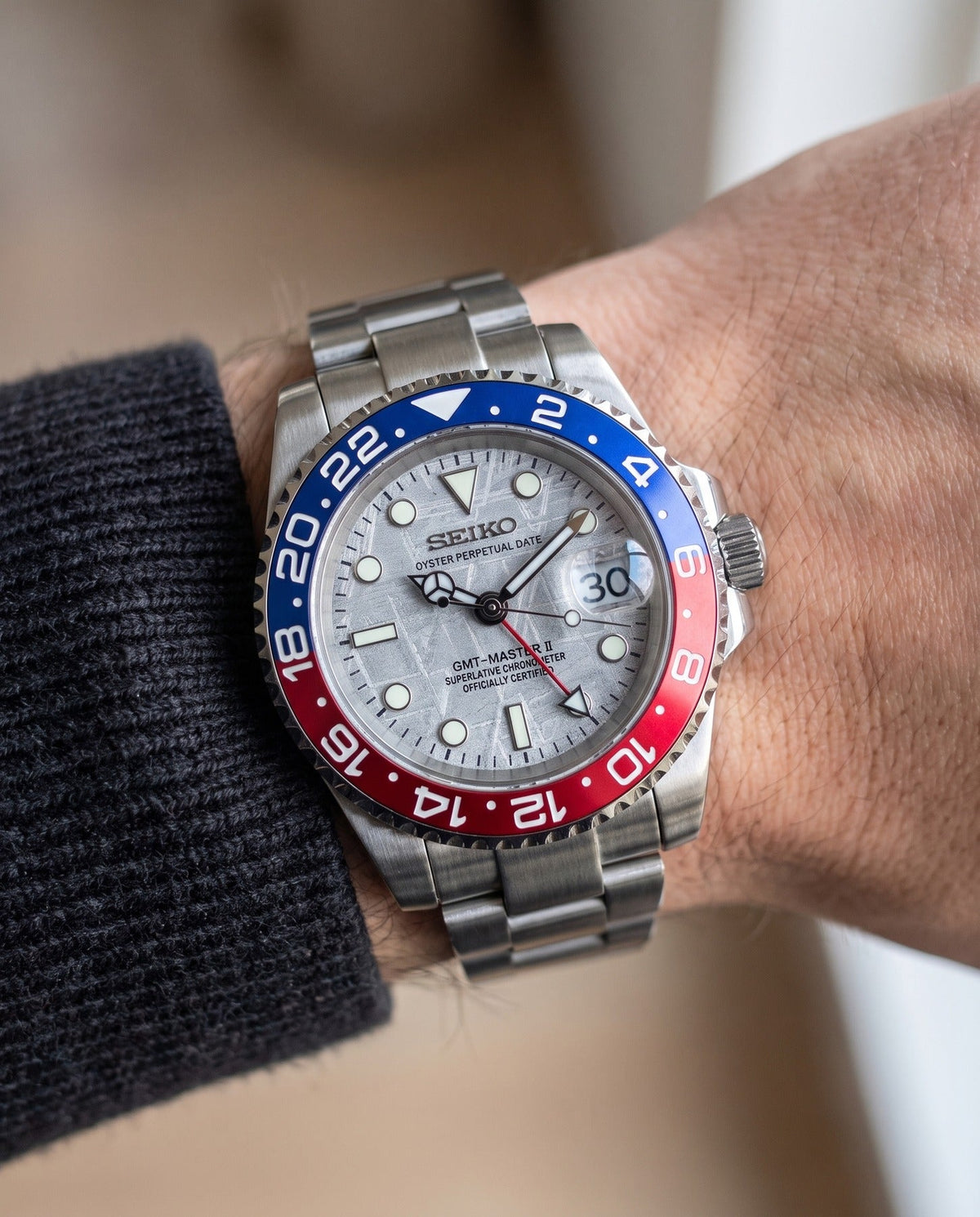 Meteorite GMT on the wrist